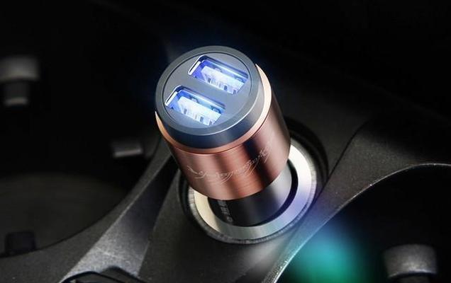 隐形车载充电器带夜灯使用方法是什么？使用中常见问题有哪些？