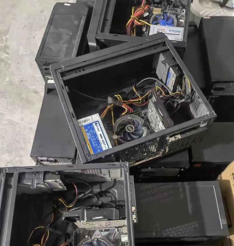 以旧电脑回收，助力绿色环保（闲置电脑不再是废物）