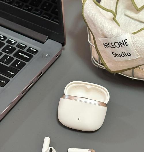 达瓦半入耳式耳机佩戴方法？正确方式是什么？